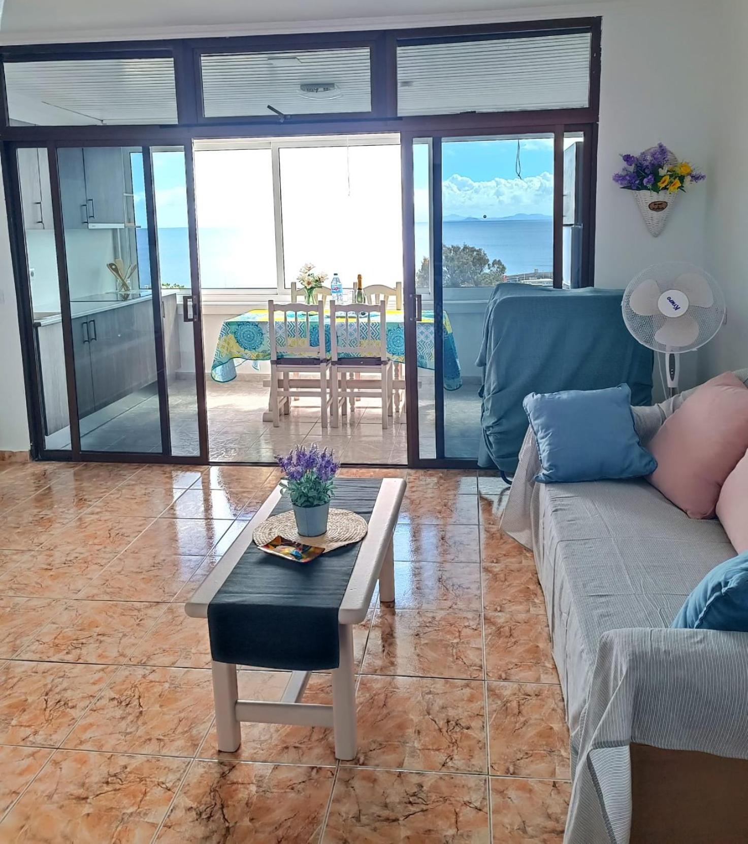 Wonderful Sea View Apartment In Puerto Del Carmen Puerto del Carmen  Exteriör bild